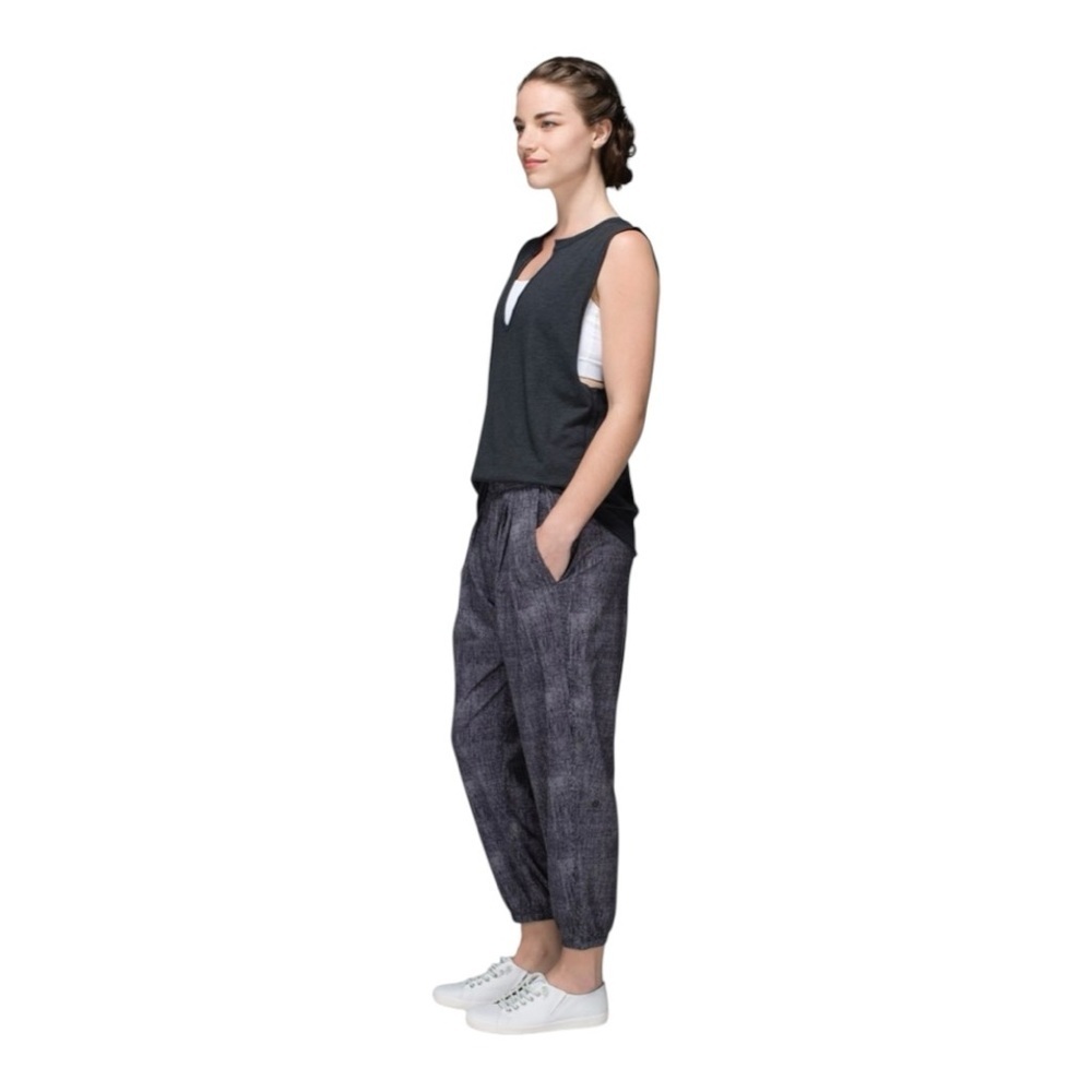 Lululemon Rollin' With My Omies Pant | Burlap Texture Black Dune - Size 8